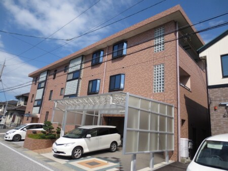 イーストスプリング外観写真