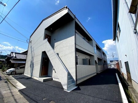 カルフールⅦ外観写真