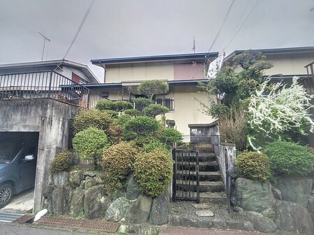 耕心貸家外観写真