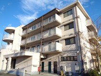 冨波グリーンマンションの外観写真