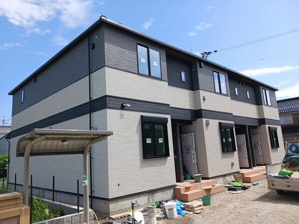 建物外観(建築中)