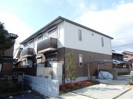 シャーメゾン出島外観写真
