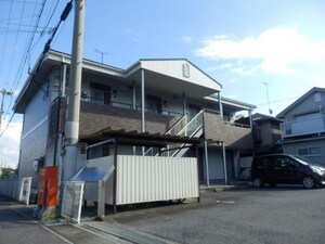 ウエストヴィラージュB棟外観写真