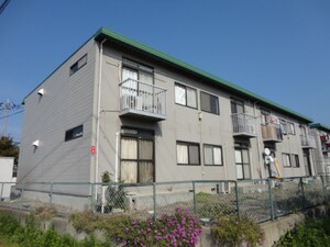 レークハイツこざわ外観写真
