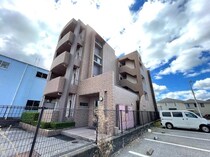 エバーグリーン植政の外観写真