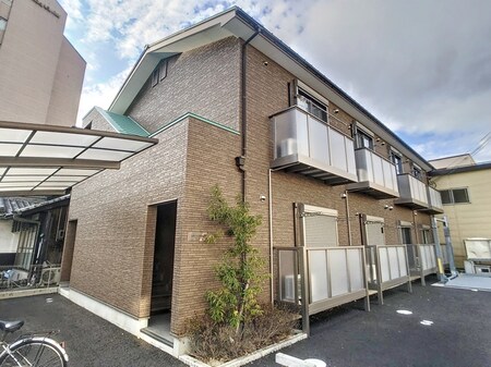 鷹飼マンション外観写真
