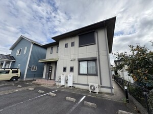 リーフアンドブラッサム外観写真