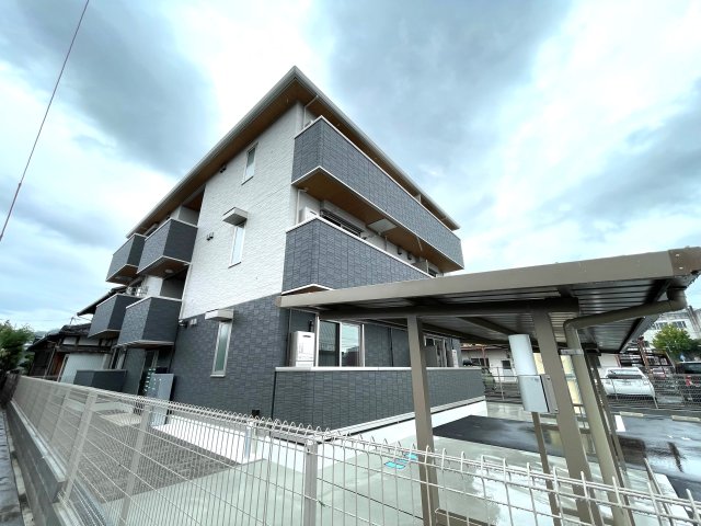 KENT HOUSE three