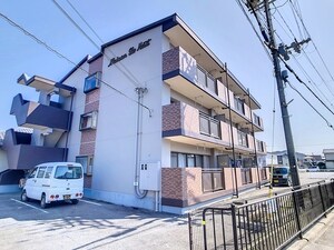 メゾンイルオー外観写真