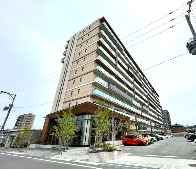 デュオヒルズ能登川駅前