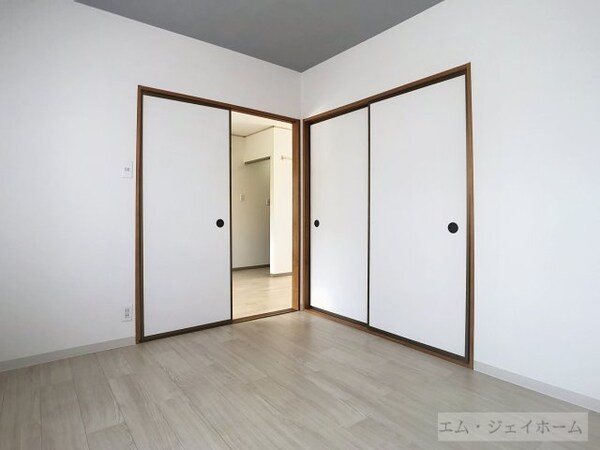 洋室