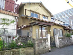 唐橋貸家外観写真
