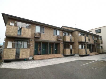 ロイヤルコート越坊　A棟外観写真