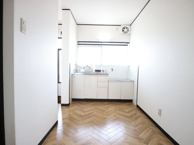 物件内観写真5　(他号室の写真の為異なる場合は、現況優先とします。)