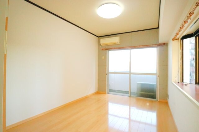 物件内観写真5　(他号室の写真の為異なる場合は、現況優先とします。)