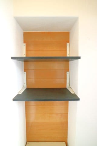 物件内観写真11　(他号室の写真の為異なる場合は、現況優先とします。玄関収納)