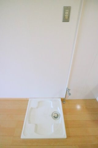 物件内観写真15　(他号室の写真の為異なる場合は、現況優先とします。室内洗濯機置)