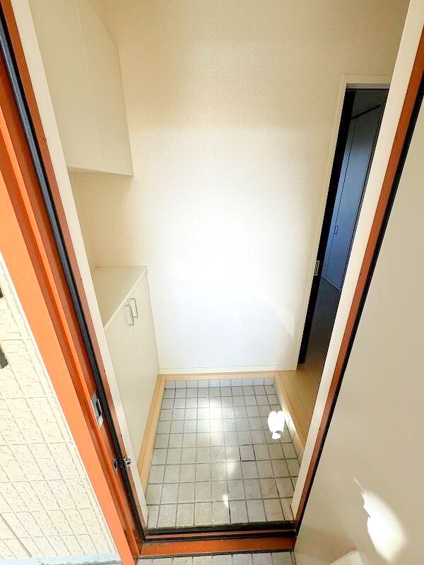 物件外観写真2　(他号室の写真の為異なる場合は、現況優先とします。)