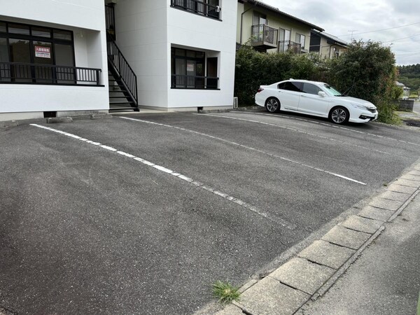 駐車場・駐輪場