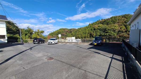 駐車場・駐輪場