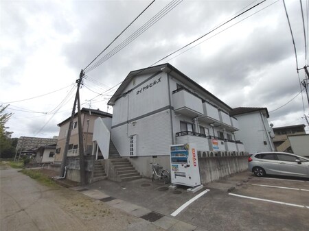ロイヤルヒルズ好間外観写真