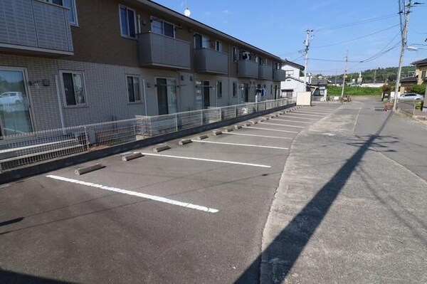 駐車場・駐輪場