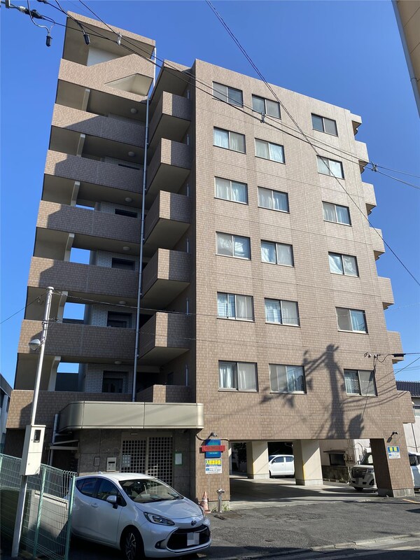 駐車場・駐輪場