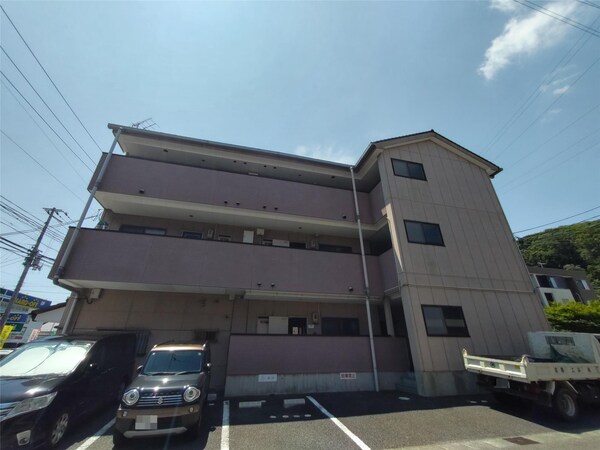 駐車場・駐輪場