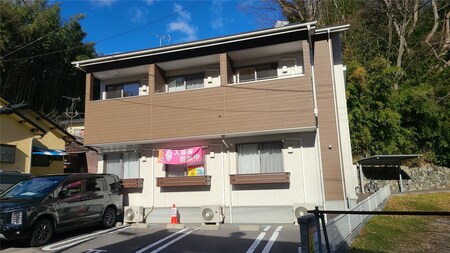 パインヒルズ外観写真
