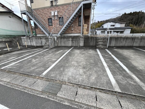 駐車場・駐輪場