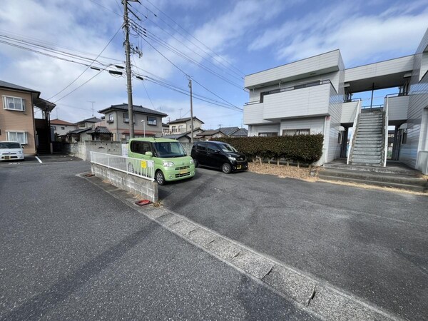 駐車場・駐輪場