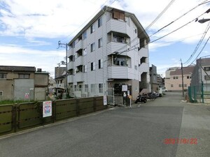 勝栄マンションパート3外観写真