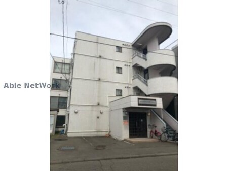 サイレンス宮の森公園前外観写真