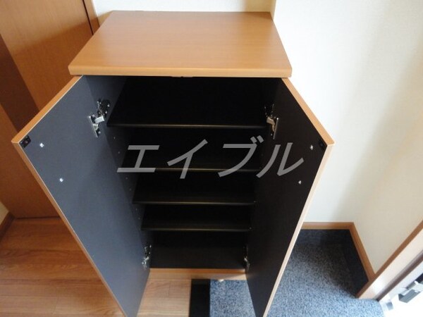 その他設備(下駄箱)