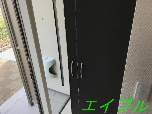 物件内観写真14　(玄関)