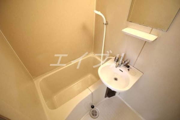 バス／シャワールーム等(※同間取りの別のお部屋の写真です)