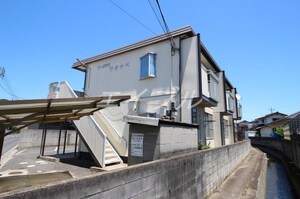 コーポラスワタナベ外観写真