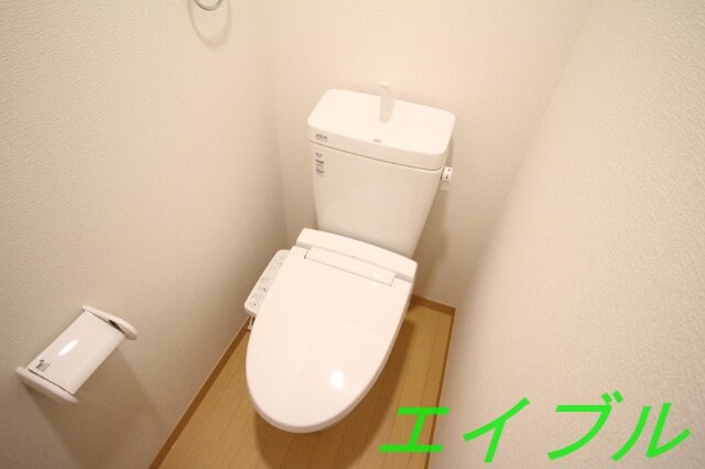 物件内観写真8　(トイレ)