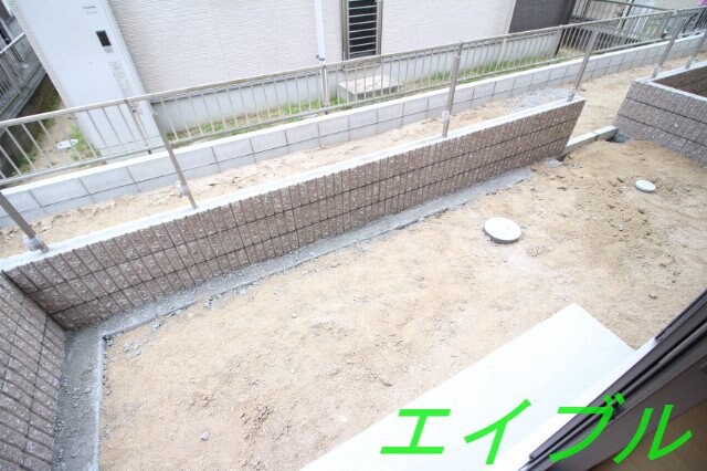 物件内観写真11　(専用庭)