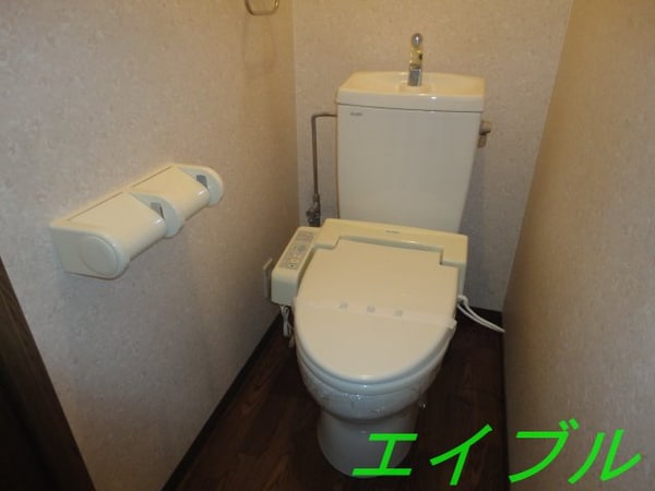 トイレ(シャワー付きトイレ)