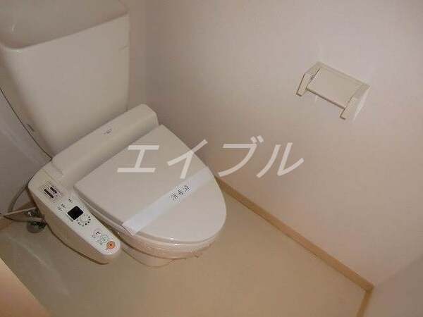 トイレ(同物件別部屋)