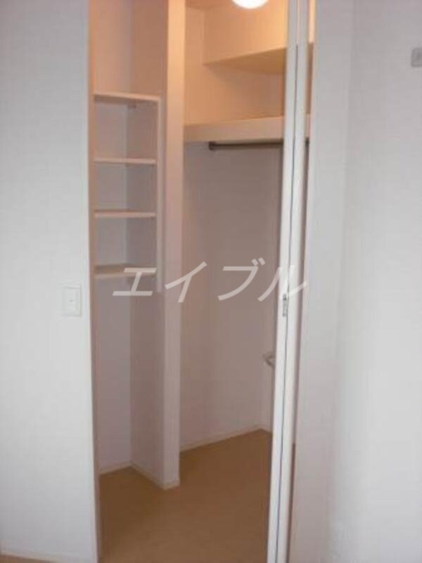 収納(収納)