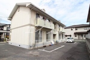シャンポール外観写真
