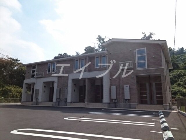 ファミール凛