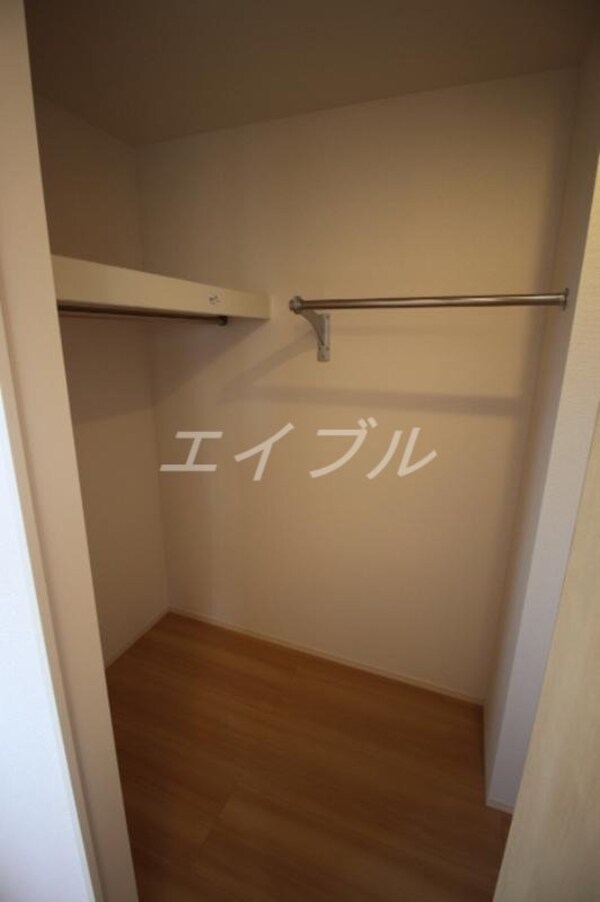 収納(ウォークインクローゼット)