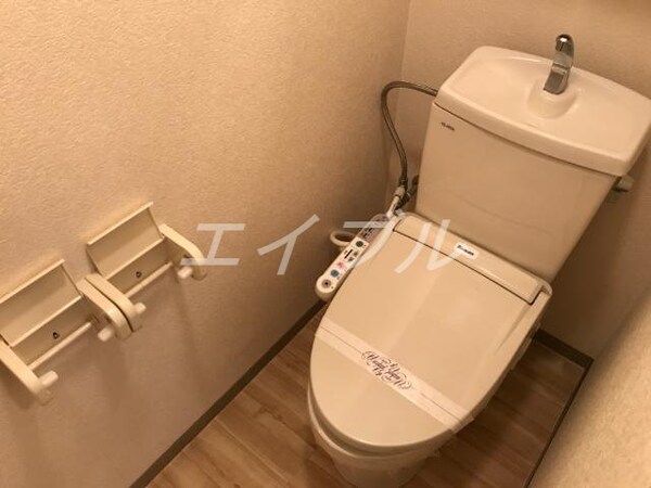 トイレ(シャワー付トイレ)