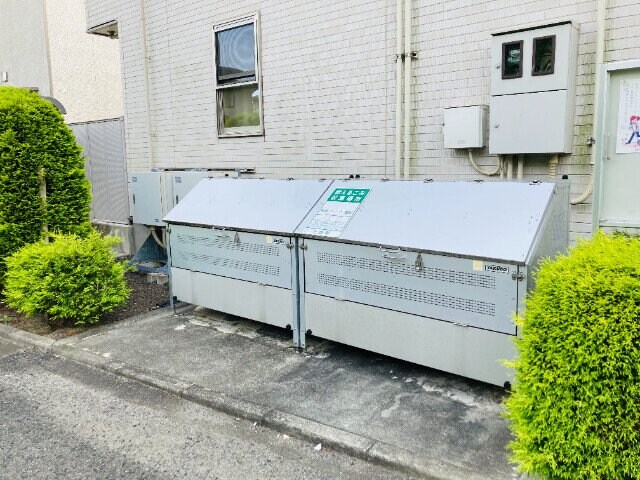 物件外観写真6　(ゴミ置き場)