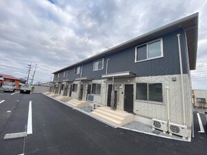 ロイヤルタウン上峰C外観写真