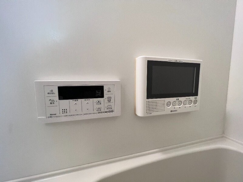 物件内観写真13　(給湯リモコン)