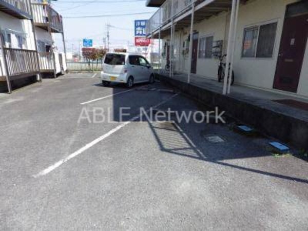 駐車場(駐車場)